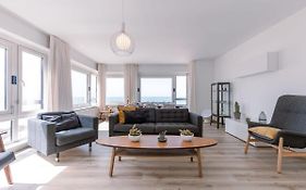 Casiola - Corner Apartment With Spectacular Sea View